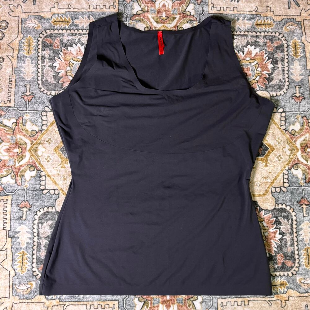 Spanx women’s Shapeware top black shaper size 1X plus snatching Waist